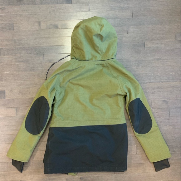 Women’s S Green and Black Nomis Zip Up Jacket w/ Zipper Flaws - Picture 9 of 9